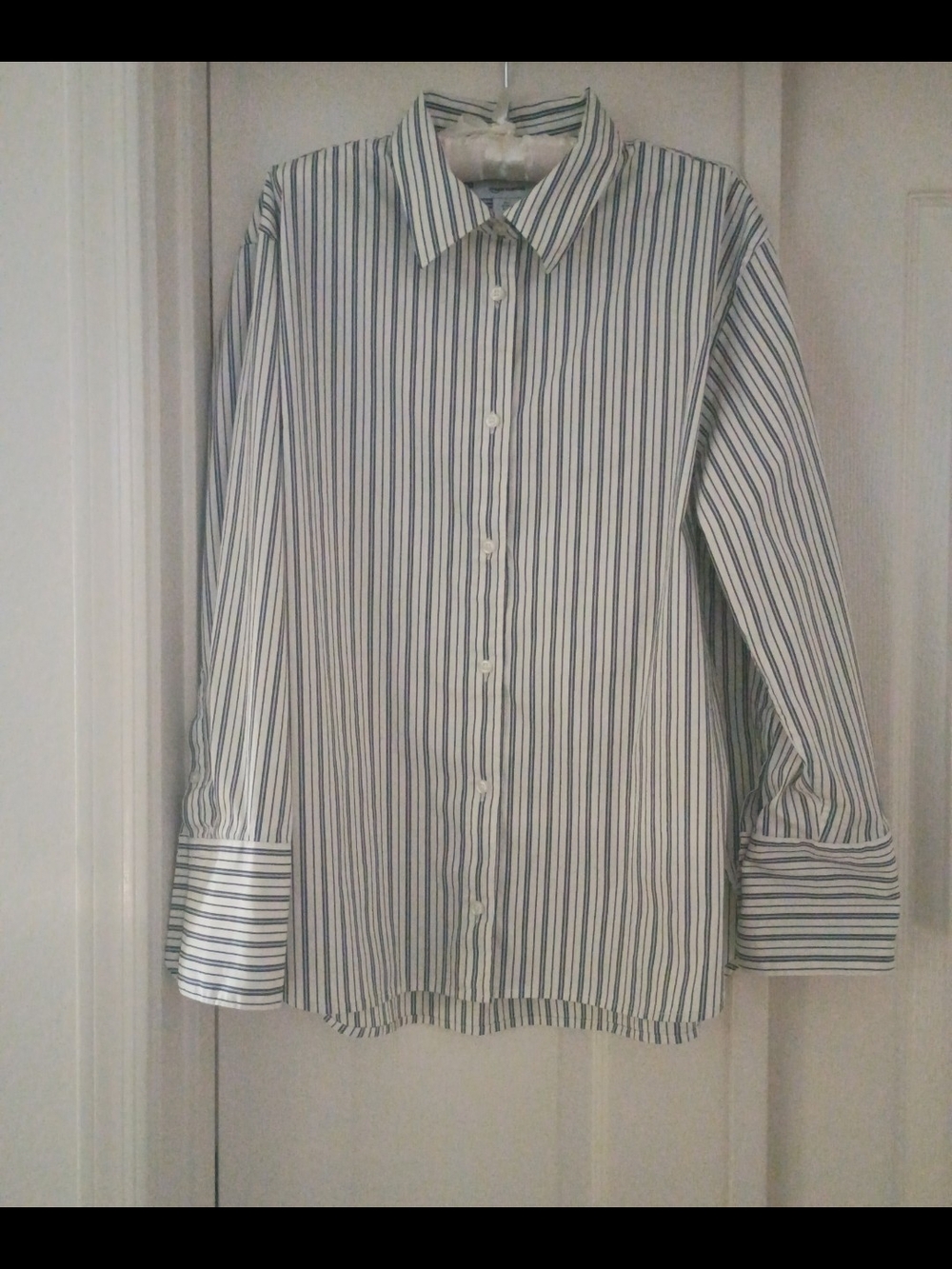 Amazon Essentials Oversized Cotton Stretch Poplin Button Down Shirt-L